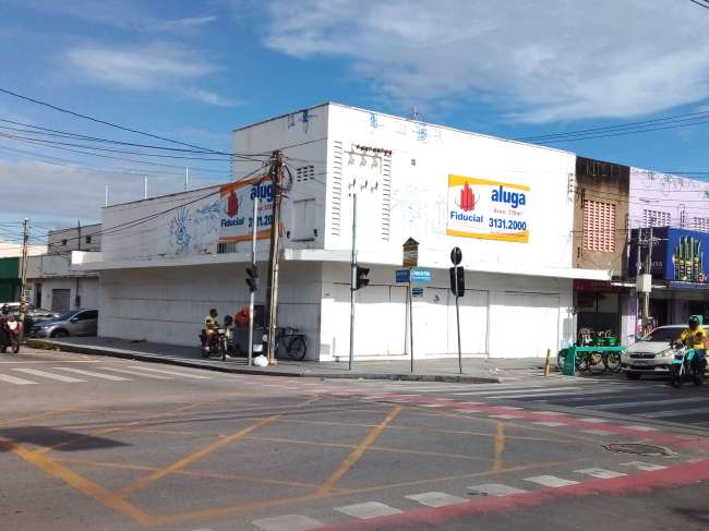 AV. PROFESSOR GOMES DE MATOS, 1157 1163, 1165 E SÁTIRO DIAS, 239