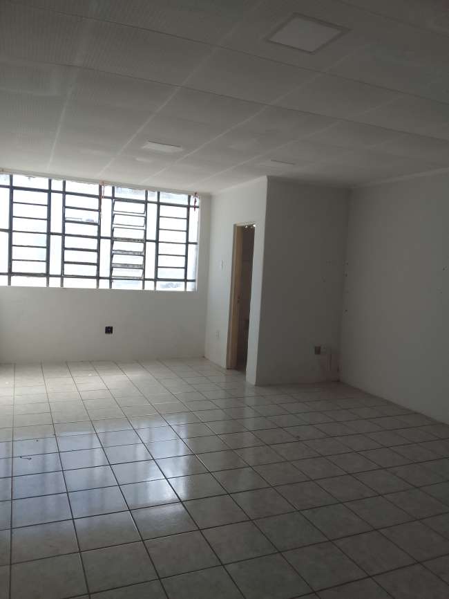 R. LIBERATO BARROSO, 307 SALA 317 TRIUNFO