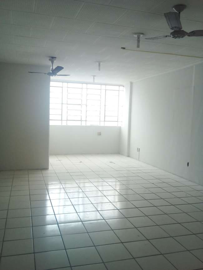 R. LIBERATO BARROSO, 307 SALA 109 TRIUNFO