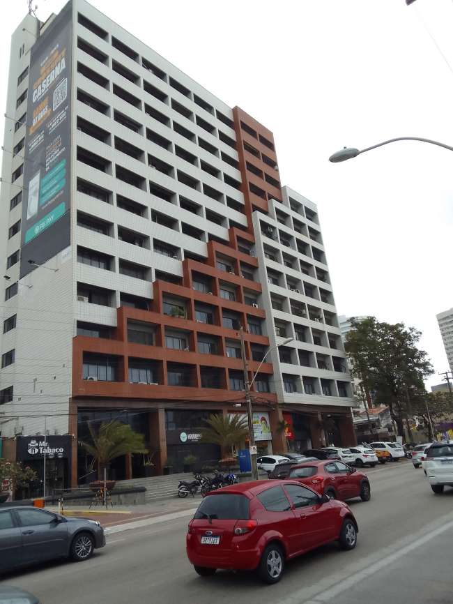AV. JULIO ABREU, 160 SALA 204 HOT CENTER