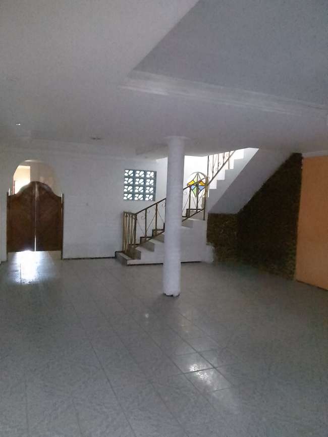 R. CONRADO CABRAL, 504