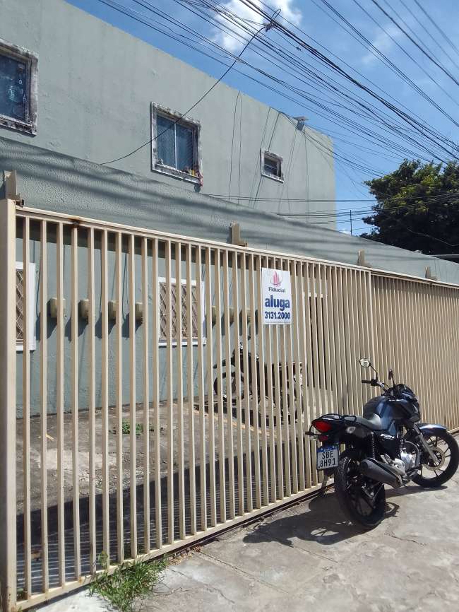 R. WALDERY UCHOA, 1478 APTO C – TÉRREO