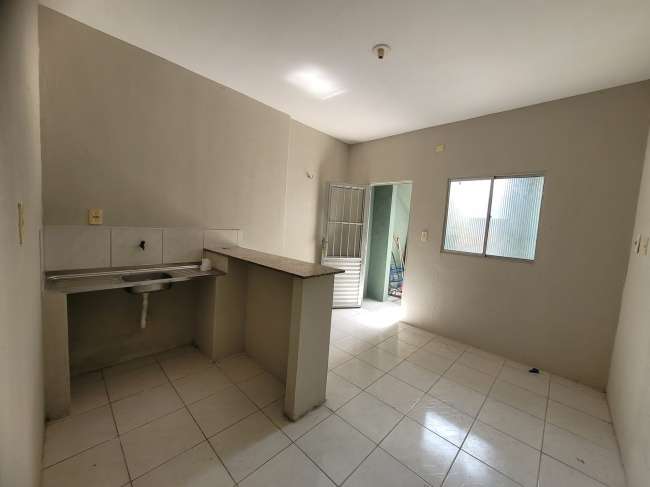 R. WALDERY UCHOA, 1478 APTO C – TÉRREO