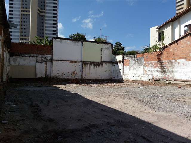 R. BARAO DE ARACATI, 1831 TERRENO PLANO