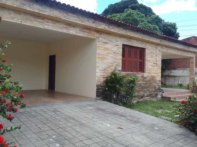 R. DESEMBARGADOR GOMES PARENTE, 632