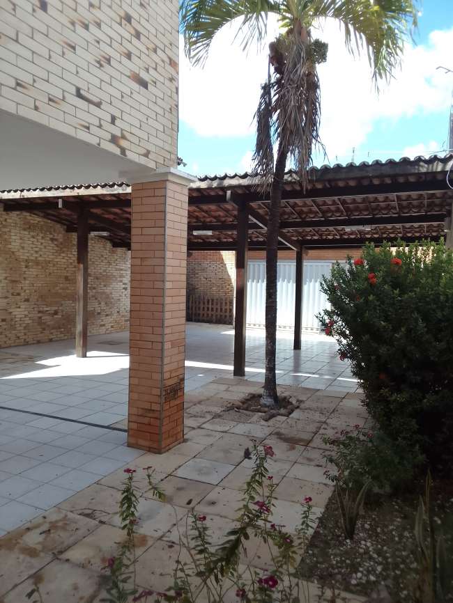 AV. ENGENHEIRO LEAL LIMA VERDE, 1525