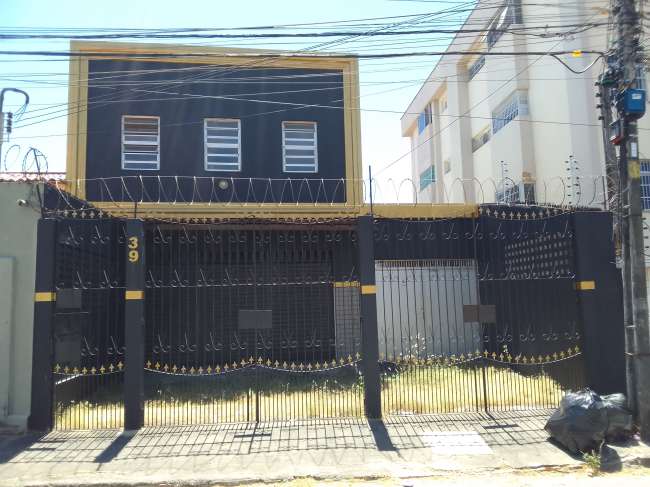 R. EDUARDO BEZERRA, 39