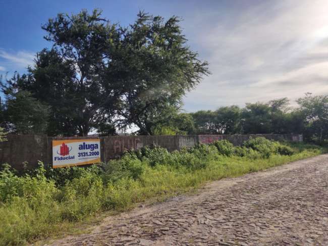 R. CLOVIS ROLIM, 0 S/N L004 Q34  FRENTE PARA RUA ANDRADE FURTADO