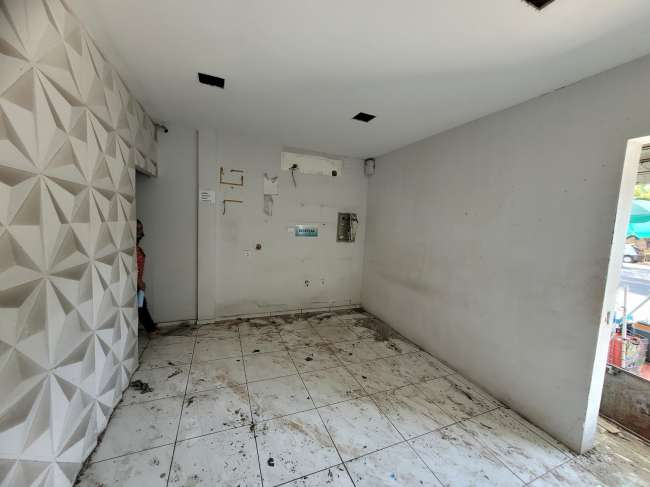 R. CASTRO E SILVA, 661