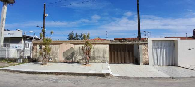 R. MIGUEL GURGEL, 210