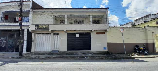 R. DIOGO CORREIA, 4 LOJA B