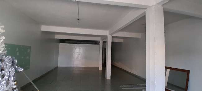 R. DIOGO CORREIA, 4 LOJA B