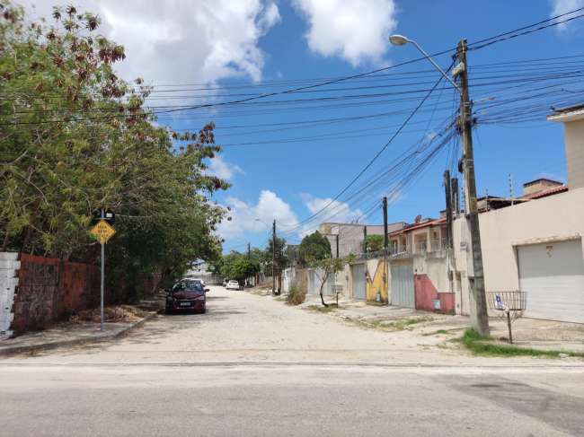 R. SENHORINHA SARAIVA, 150 TRAVESSA