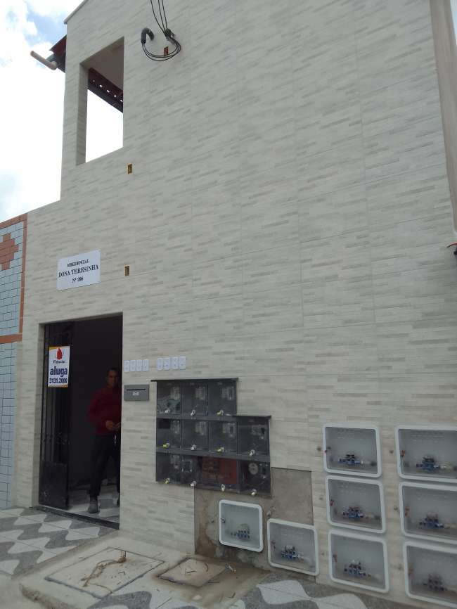 R. FLORO BARTOLOMEU, 298 AP 04 DONA TERESINHA