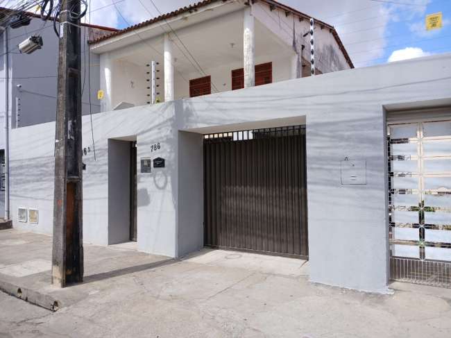 R. JOSE PEDRA, 786 TERREO