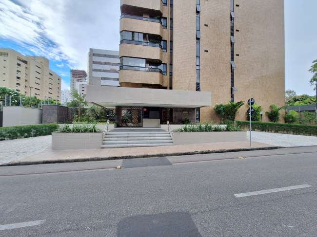 R. JOAQUIM NABUCO, 643 APTO. 300