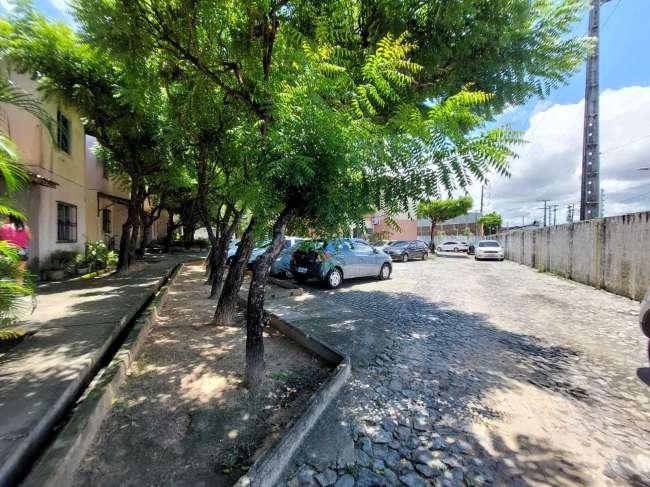 R. PADRE SÁ LEITÃO, 55 APTO. 204 BL. P – 1º ANDAR