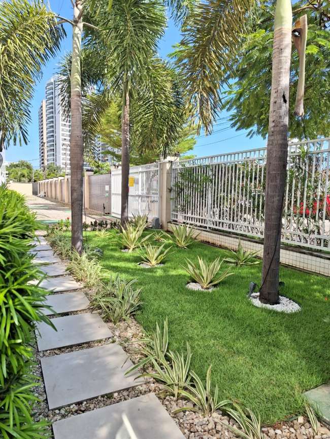 R. CINEASTA EUSELIO OLIVEIRA, 84 APTO 1901 TORRE A