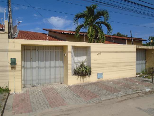 R. DOUTOR CORREIA LIMA, 1311