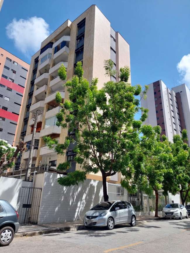 R. FONSECA LOBO, 345 APTO. 402